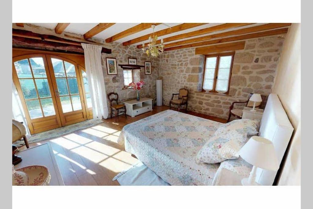 La Grange De Salvaneix Gite Pour 15 Personnes 7 Chambres Avec 6 Sdb-6Wc Sarran Exteriér fotografie