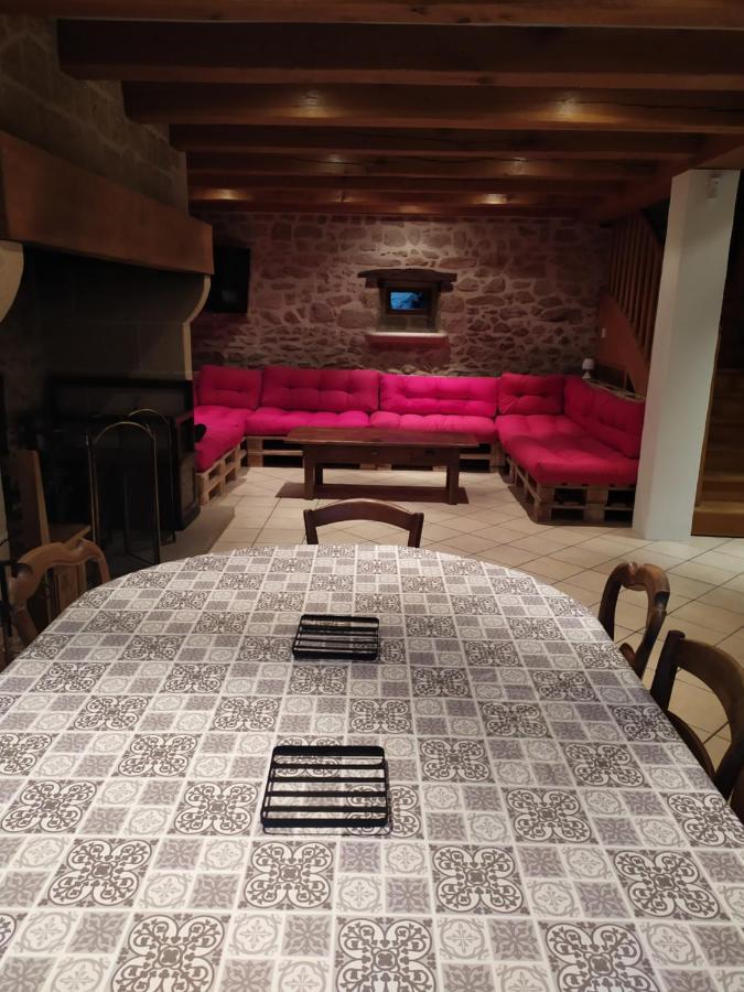 La Grange De Salvaneix Gite Pour 15 Personnes 7 Chambres Avec 6 Sdb-6Wc Sarran Exteriér fotografie